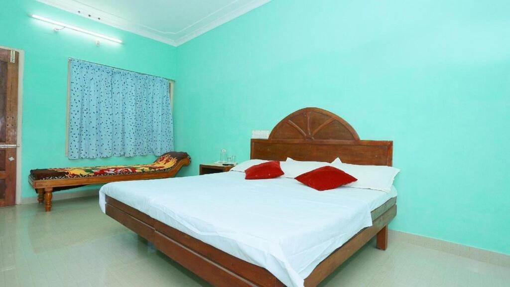 Hill Green Home Stay Thekkady Buitenkant foto